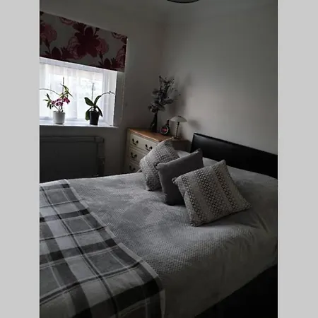 A Home Away From Home With A Big Welcome Erith Exterior photo